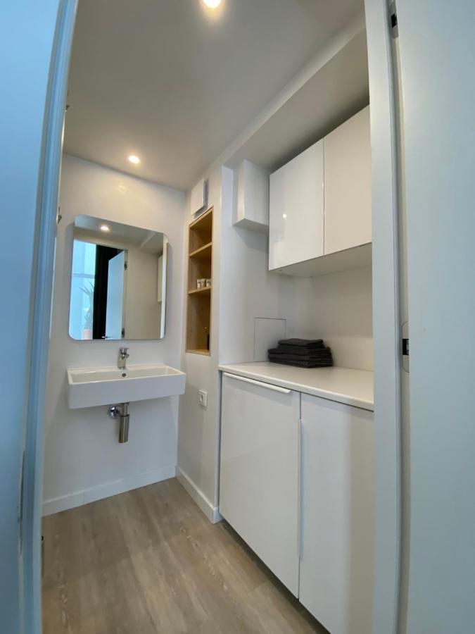 B&W Apartment Riga Luaran gambar