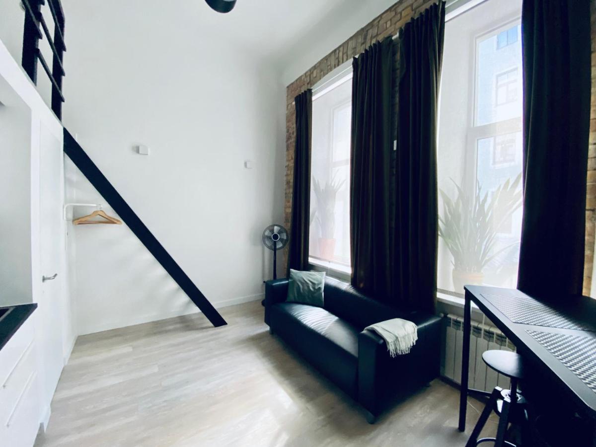 B&W Apartment Riga Luaran gambar